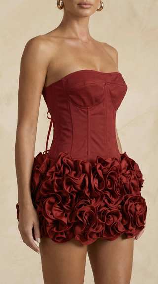 Calirae Cupped Rosette Two-Piece Set – Red